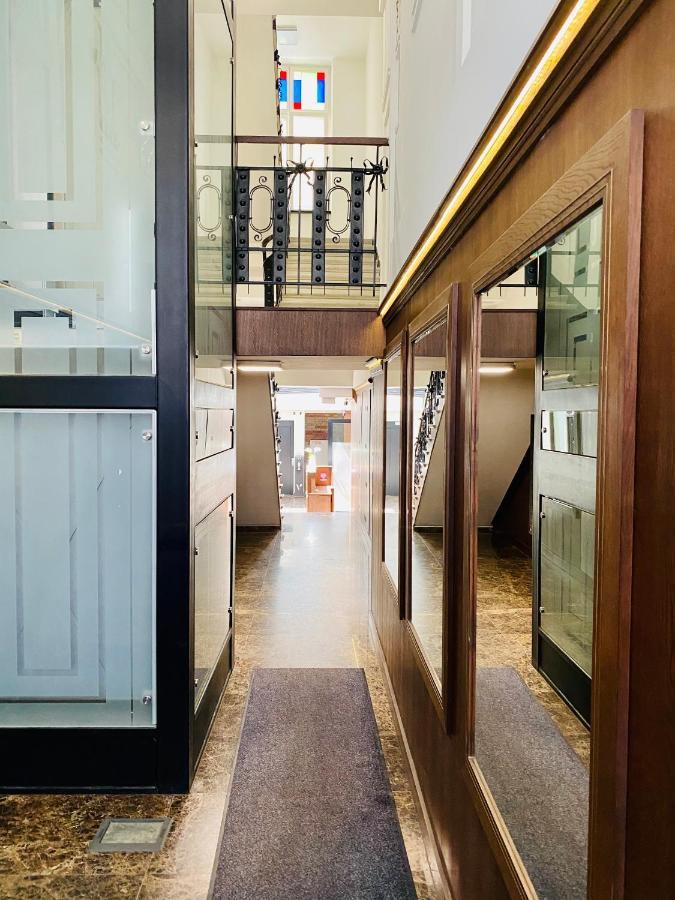 Beautiful Studio For Couples With Air Conditioning - Old Town & Main Station Krasków Eksteriør bilde